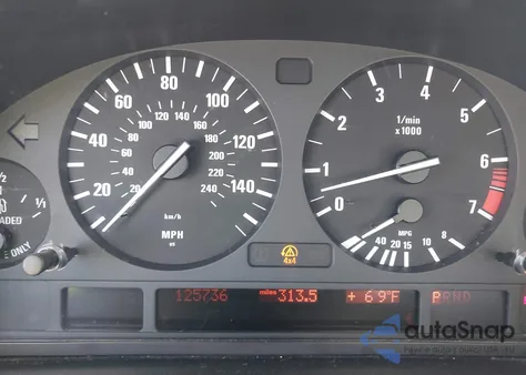 2006 BMW X5 4.4I из США, поврежденный, VIN 5UXFB53506LV27096